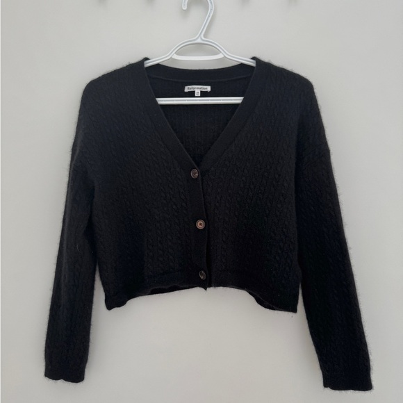 Reformation Giusta Cropped black cashmere cardigan - Picture 1 of 3